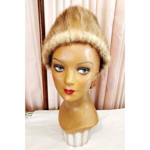 50s 60s Vintage Blonde Mink Fur Pillbox or Toque Hat
